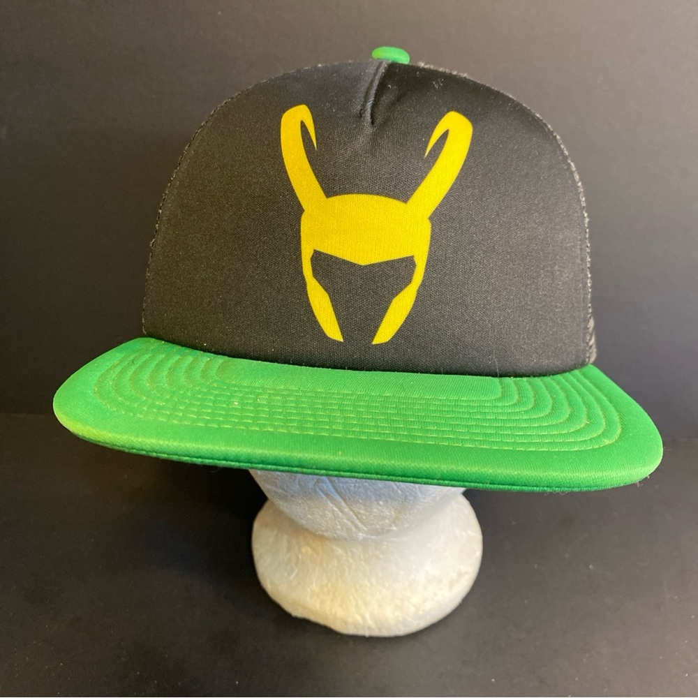 Marvel‎ Comics Loki Black Trucker Hat Green Brim OSFM